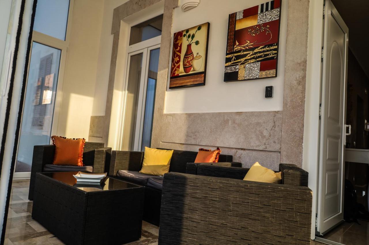 Hotel Ventidue Venti à Bari Extérieur photo