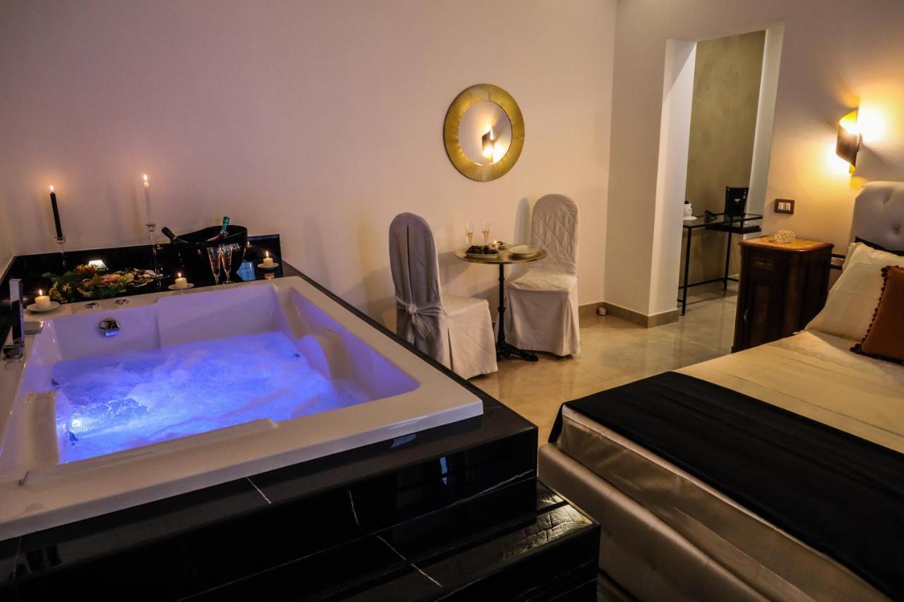 Hotel Ventidue Venti à Bari Extérieur photo