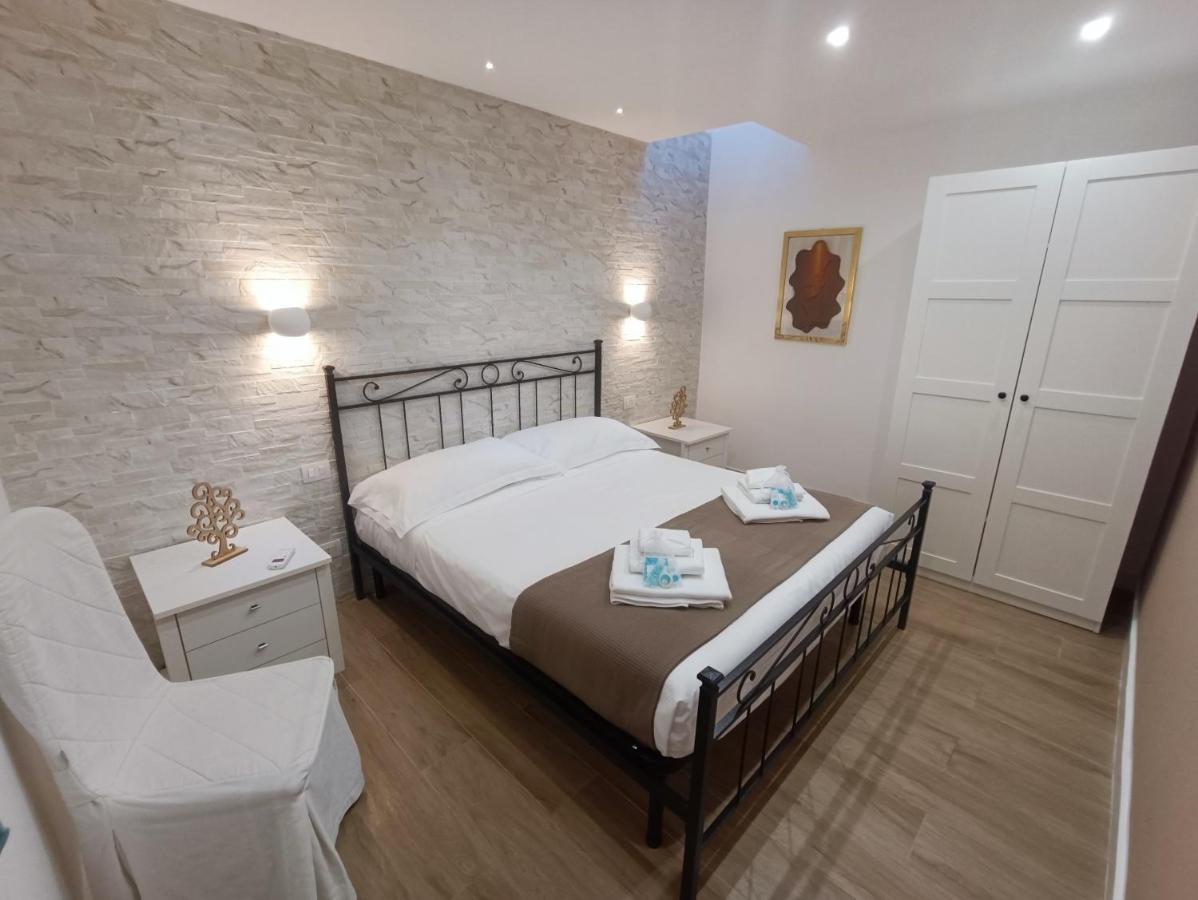 Hotel Ventidue Venti à Bari Extérieur photo